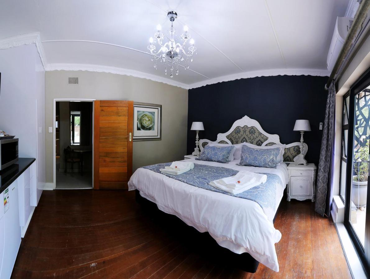 Le Grant Guesthhouse Aparthotel Kroonstad Exteriör bild