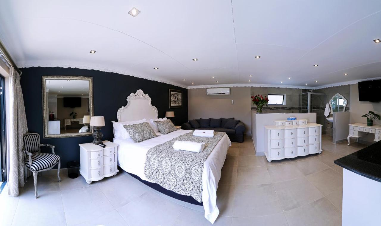Le Grant Guesthhouse Aparthotel Kroonstad Exteriör bild