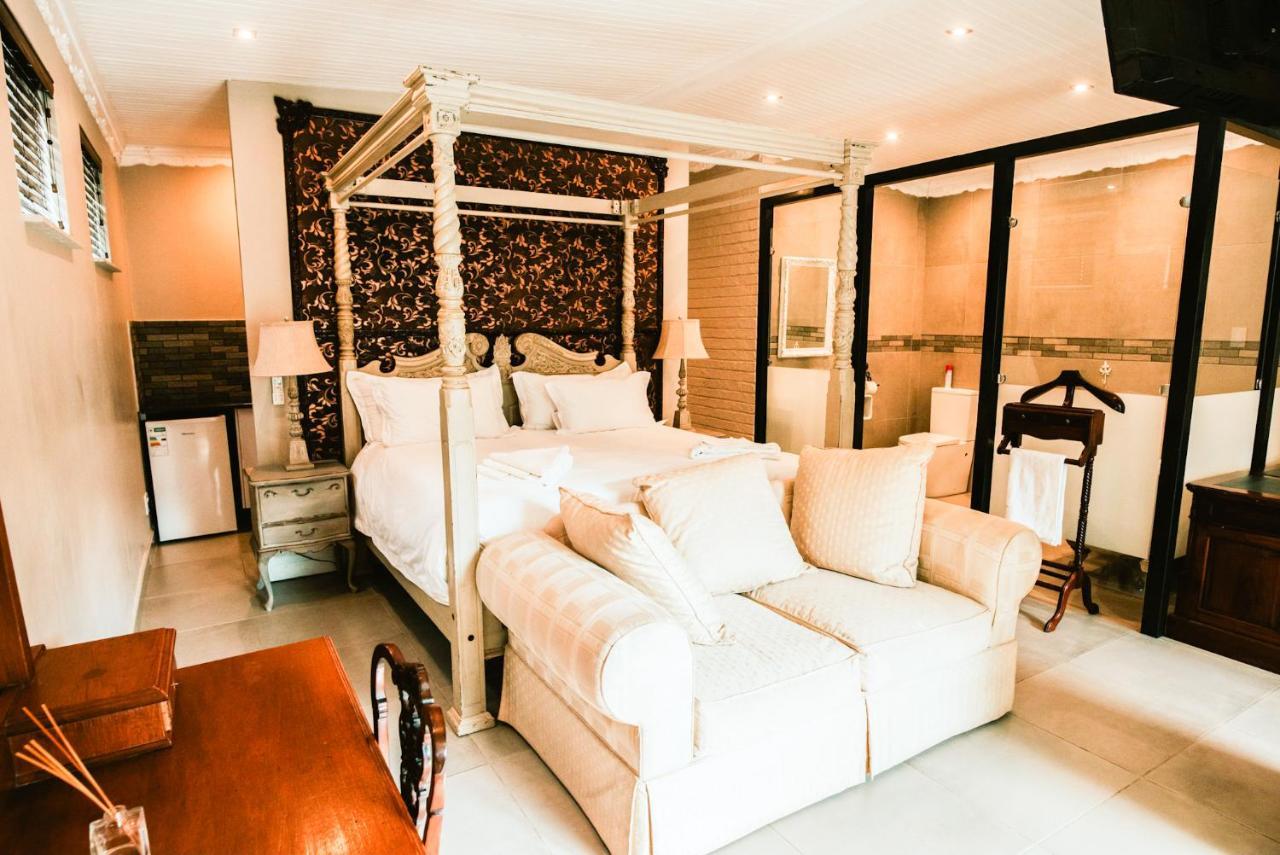 Le Grant Guesthhouse Aparthotel Kroonstad Exteriör bild