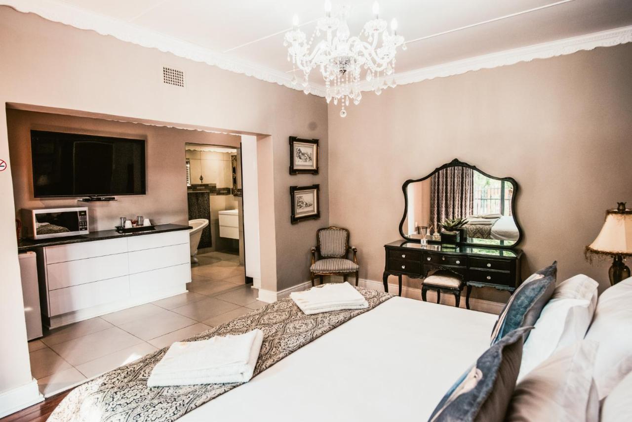 Le Grant Guesthhouse Aparthotel Kroonstad Exteriör bild